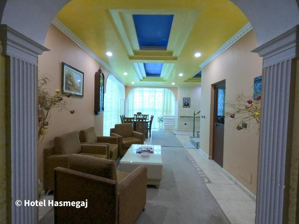 Hotel Hasmegaj Mahall' e Kryethuit المظهر الخارجي الصورة
