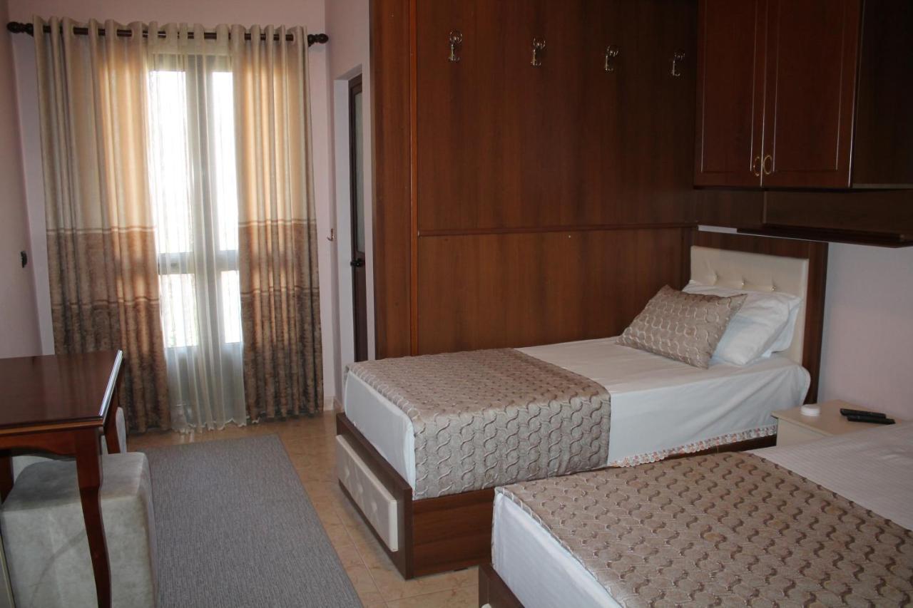 Hotel Hasmegaj Mahall' e Kryethuit المظهر الخارجي الصورة