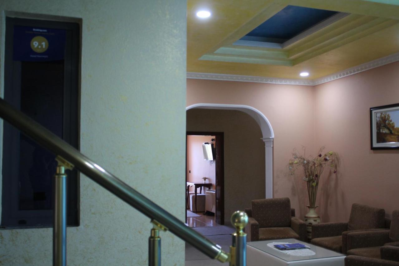 Hotel Hasmegaj Mahall' e Kryethuit المظهر الخارجي الصورة
