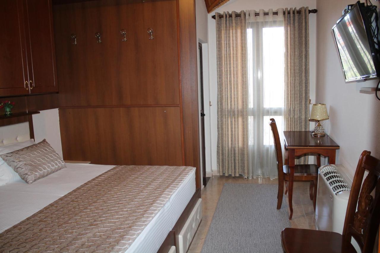 Hotel Hasmegaj Mahall' e Kryethuit المظهر الخارجي الصورة
