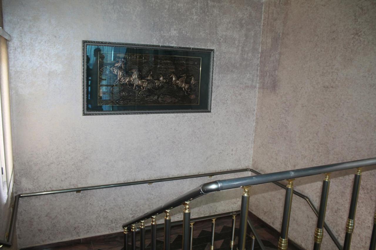 Hotel Hasmegaj Mahall' e Kryethuit المظهر الخارجي الصورة